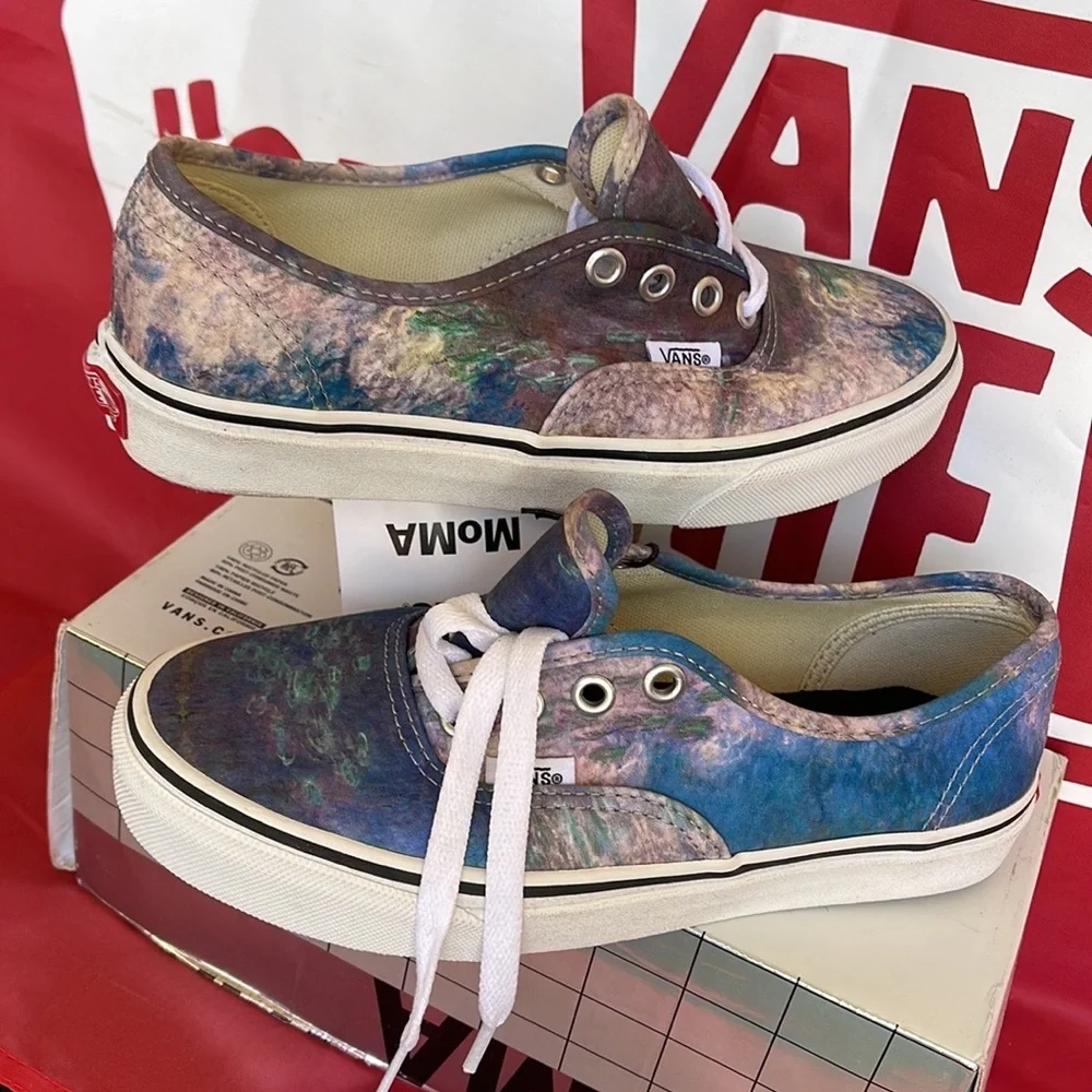 Vans Authentic
(MoMA) Claude Monet
VNOA2Z5118H
WMNS sneakers - Picture 8 of 16